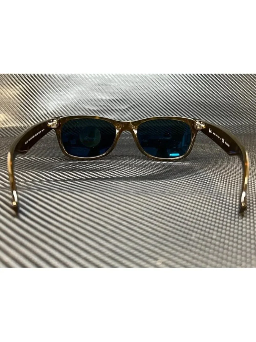 New Ray-Ban Men  Sunglasses -- 145.\